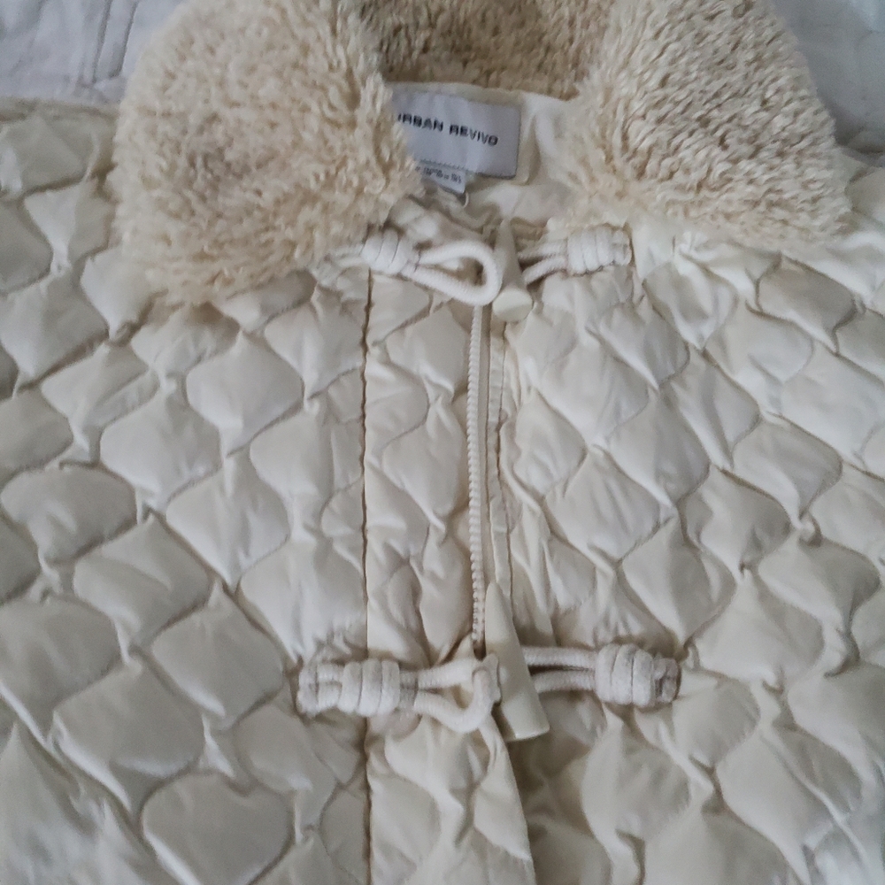 Jacket - Picture 6 of 16